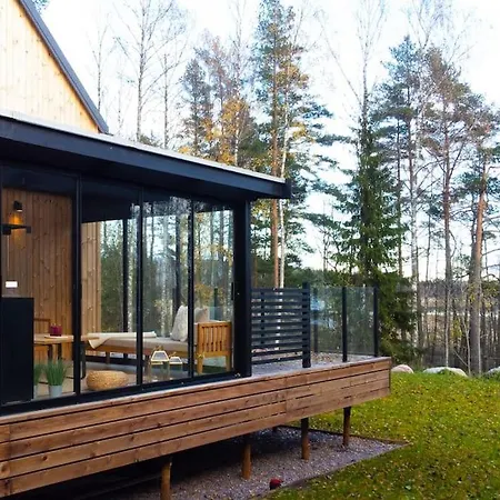 Вилла Pickala - Design - Seafront - Hot Tub