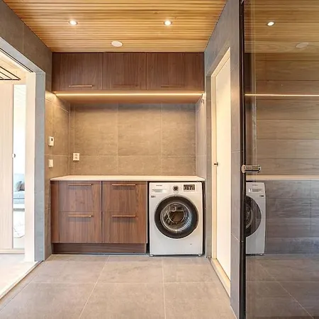 Pickala - Design - Seafront - Hot Tub