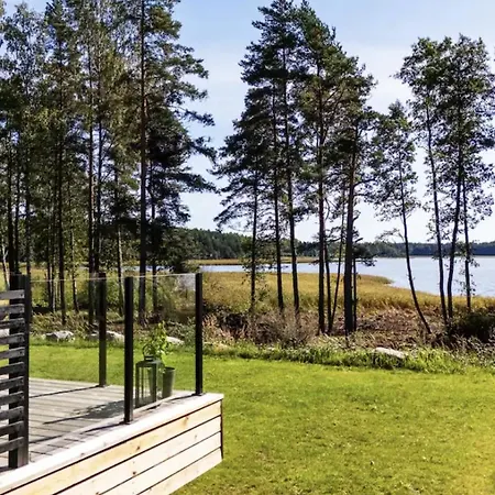 Pickala - Design - Seafront - Hot Tub Вилла *