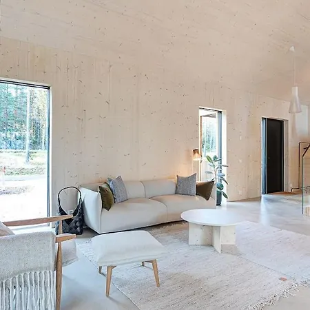 Villa Pickala - Design - Seafront - Hot Tub