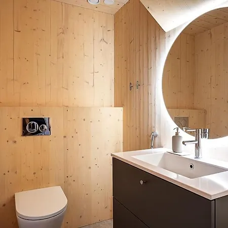 Pickala - Design - Seafront - Hot Tub Villa *